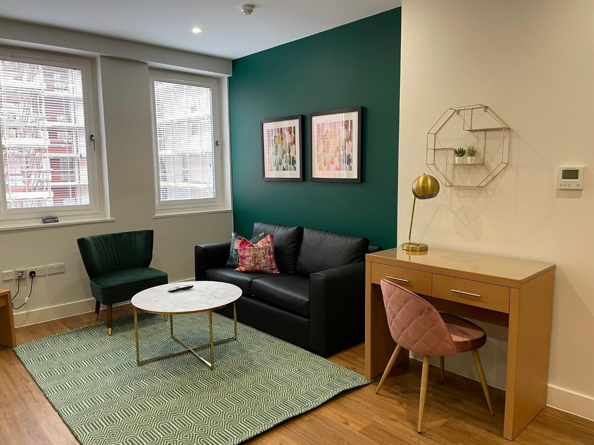 House Of Fisher - 100 Kings Road Reading Bagian luar foto